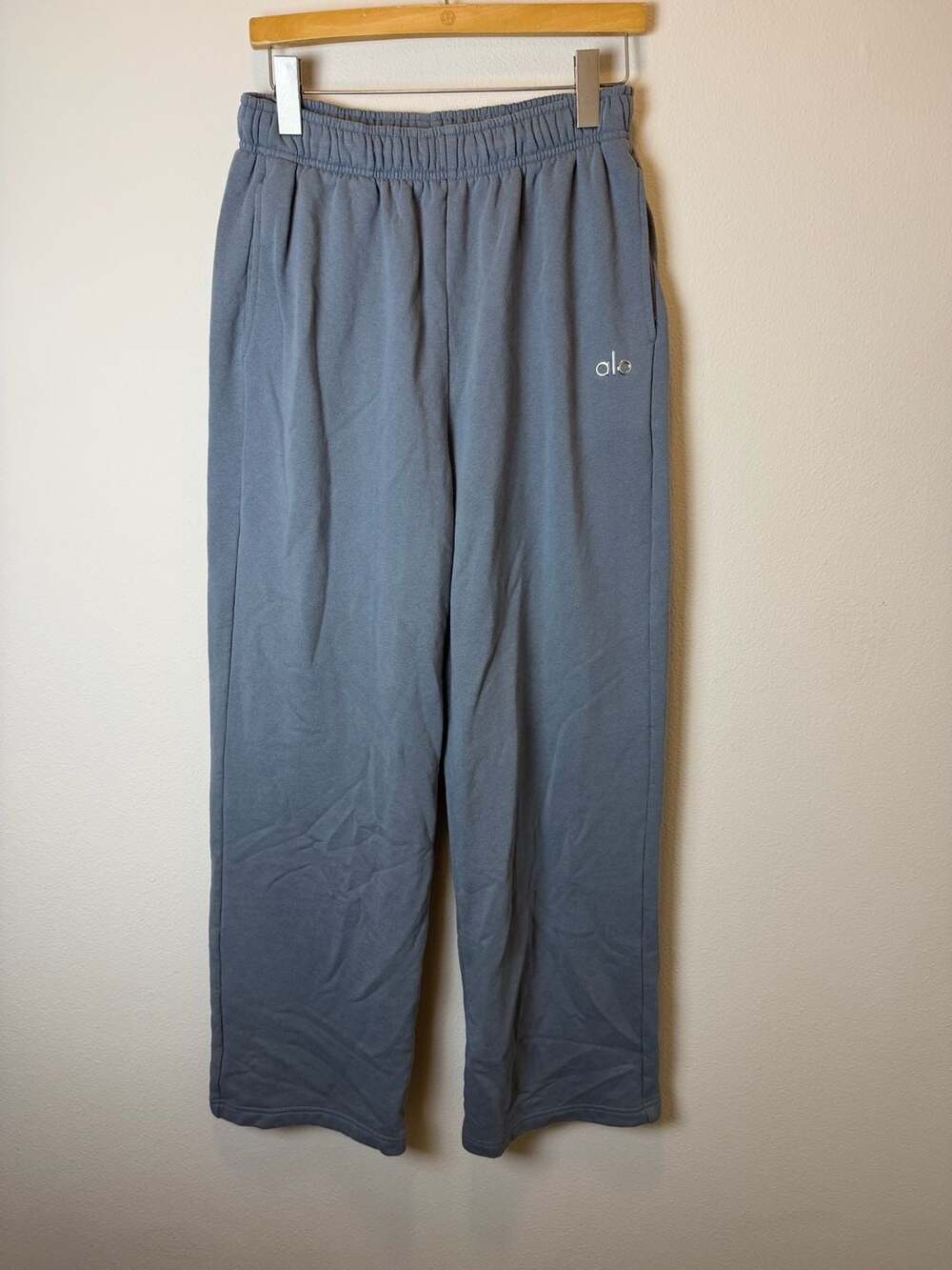 Alo Yoga Blue Grey Relaxed Fit Sweatpants with Metallic Logo Size S